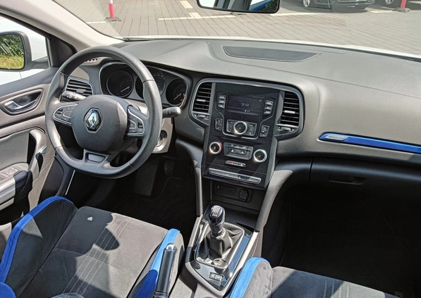 Renault Megane cena 46900 przebieg: 61362, rok produkcji 2019 z Przedecz małe 326